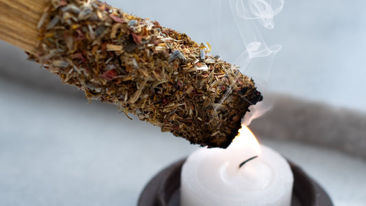 Palo Santo con Hierbas – Canela y Anís